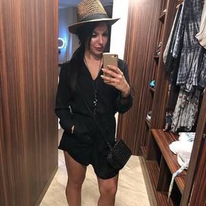 Meet your Posher, Cassie